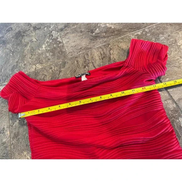 Y2K Wet Seal Bodycon Mini Dress Red Textured Off the Shoulder Party Club Dress - Picture 5 of 7